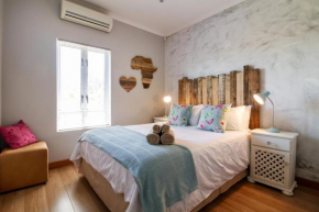  Modern Shabby Chic Apartment  Дурбанвиль